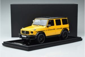 Mercedes AMG G63 W463 Jaune MotorHelix 1:18 MH018-Y Résine — image 7 sur 7