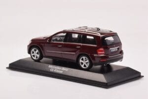Mercedes GL X164 Cornaline Rouge Minichamps 1:43 B66962226 Métal Moulé — image 3 sur 4