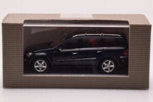 Mercedes GL X164 Tanzanite Bleu Minichamps 1:43 B66962228 Métal Moulé — image 4 sur 4