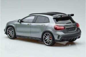 Mercedes AMG GLA 45 X156 Édition Concessionnaire GT Spirit 1:18 B66960467 Résine — image 5 sur 6