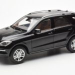 Mercedes M-Class W166 Obsidian Noir Métallique Minichamps 1:18 B66960063