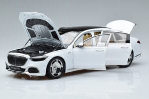 Mercedes Maybach S600 W222 V12 Biturbo Diamond Blanc Almost Real 1:18 820116 Métal Moulé — image 2 sur 11