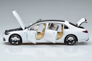 Mercedes Maybach S600 W222 V12 Biturbo Diamond Blanc Almost Real 1:18 820116 Métal Moulé — image 5 sur 11