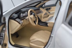 Mercedes Maybach S600 W222 V12 Biturbo Diamond Blanc Almost Real 1:18 820116 Métal Moulé — image 8 sur 11