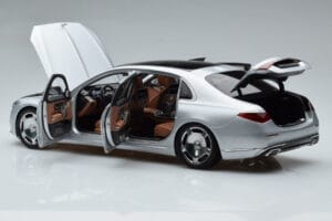 Mercedes Maybach S600 W222 V12 Biturbo Hightech Argent Almost Real 1:18 820118 Métal Moulé — image 8 sur 12