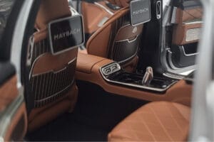 Mercedes Maybach S600 W222 V12 Biturbo Hightech Argent Almost Real 1:18 820118 Métal Moulé — image 9 sur 12