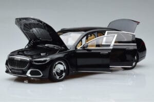 Mercedes Maybach S600 W222 V12 Biturbo Obsidian Noir Almost Real 1:18 820115 Métal Moulé — image 2 sur 11