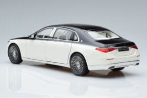 Mercedes Maybach S680 X223 Blanc Norev 1:18 B66961424 Métal Moulé — image 6 sur 7