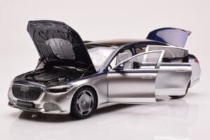 Mercedes Maybach S680 W223 Nautical Bleu Cirrus Argent Almost Real 1:18 820125 Métal Moulé — image 2 sur 8