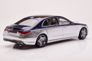 Mercedes Maybach S680 W223 Nautical Bleu Cirrus Argent Almost Real 1:18 820125 Métal Moulé — image 3 sur 8