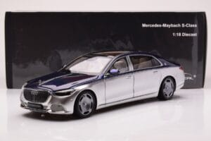 Mercedes Maybach S680 W223 Nautical Bleu Cirrus Argent Almost Real 1:18 820125 Métal Moulé — image 8 sur 8