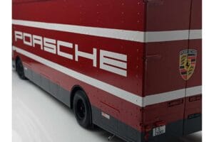 Mercedes O317 Porsche Transporter Rouge CMR 1:18 CMR149 Métal Moulé — image 12 sur 12