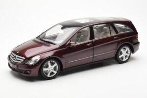 Mercedes R-Class W251 Rouge Métallique Minichamps 1:18