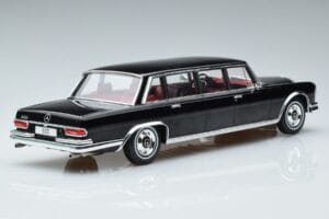 Mercedes 600 LWB Pullman W100 Noir MCG 1:18 MCG18187 Métal Moulé — image 2 sur 6