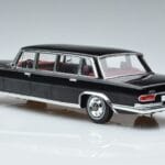 Mercedes 600 LWB Pullman W100 Noir MCG 1:18 MCG18187 Métal Moulé - image 5 of 6