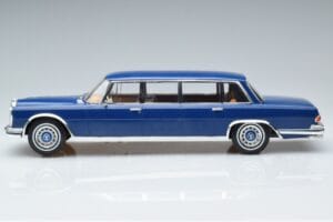 Mercedes S-Class 600 W100 LWB Pullman Bleu Foncé MCG 1:18 MCG18189 Métal Moulé — image 3 sur 6