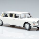 Mercedes S-Class 600 W100 LWB Pullman Blanc MCG 1:18 MCG18188 Métal Moulé - image 4 of 6