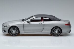 Mercedes S-Class A217 Cabriolet Gris Norev 1:18 B66960355 Métal Moulé — image 4 sur 8