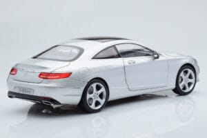 Mercedes S-Class W222 Iridium Argent Norev 1:18 B66961242 Métal Moulé — image 3 sur 8