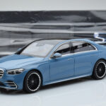 Mercedes S-Class W223 Vintage Bleu Norev 1:18 - image 7 of 7