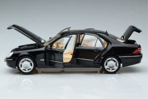 Mercedes S-Class W220 S600 Édition Limitée Norev 1:18 183811 Métal Moulé — image 4 sur 8