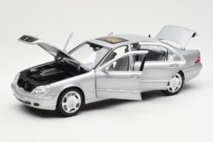 Mercedes S600 W220 Argent Métallique Norev 1:18 183810 Métal Moulé — image 2 sur 8