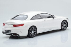 Mercedes AMG S63 C217 Coupe Blanc GT Spirit 1:18 B66960372 Résine — image 2 sur 6