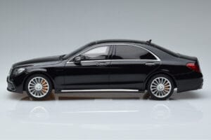 Mercedes AMG S65 W222 Noir GT Spirit 1:18 GT228 Résine — image 3 sur 6