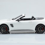 Mercedes AMG SL63 R231 Blanc GT Spirit 1:18 - image 3 of 6