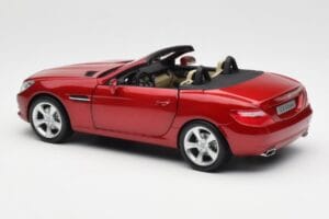 Mercedes SLK R172 Designo Zircon Rouge Minichamps 1:18 B66960513 Métal Moulé — image 7 sur 8