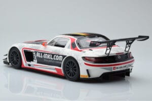 Mercedes SLS AMG GT3 Munnich Motorsport #38 M. Basseng / M. Winkelhock Champions FIA GT1 World Championship 2012 Minichamps 1 — image 5 sur 6