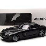 Mercedes SLS AMG Obsidian Noir Métallique Minichamps 1:18 B66960042 - image 7 of 7