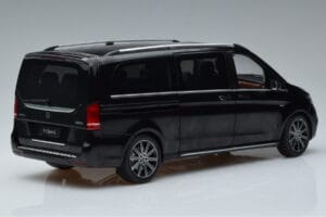 Mercedes V-Class W447 V260L Noir OEM 1:18 QALCN89911150 Métal Moulé — image 3 sur 8