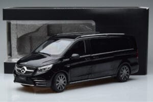 Mercedes V-Class W447 V260L Noir OEM 1:18 QALCN89911150 Métal Moulé — image 8 sur 8