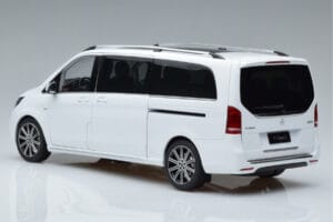 Mercedes V-Class W447 V260L Blanc OEM 1:18 QALCN89911149 Métal Moulé — image 7 sur 8