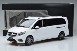 Mercedes V-Class W447 V260L Blanc OEM 1:18 QALCN89911149 Métal Moulé — image 8 sur 8