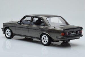 Mercedes W123 AMG 280 Gris Otto 1:18 OT750 Résine — image 5 sur 6