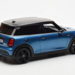 Mini Cooper S F56 Island Bleu Otto 1:18 - image 2 of 6