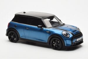 Mini Cooper S F56 Island Bleu Otto 1:18 OT982 Résine — image 4 sur 6