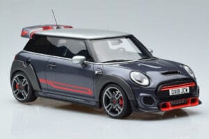 Mini John Cooper Works GP F56 Gris Otto 1:18 OT407 Résine — image 4 sur 6