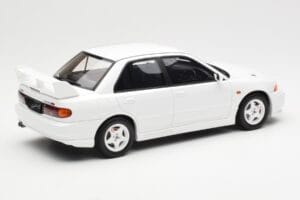 Mitsubishi Lancer Evo III Scotia Blanc Otto 1:18 OT1065 Résine — image 2 sur 6