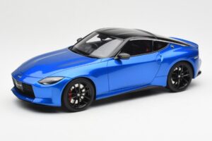 Nissan Fairlady Z Z35 Bayside Bleu GT Spirit 1:18 GT387