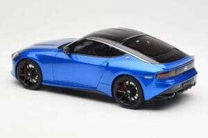 Nissan Fairlady Z Z35 Bayside Bleu GT Spirit 1:18 GT387 Résine — image 5 sur 6