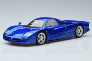 Nissan R390 GT1 Road Car GT Spirit 1:18 GT403 Résine