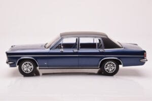 Opel Diplomat B Bleu Foncé Métallisé MCG 1:18 MCG18336 Métal Moulé — image 3 sur 6