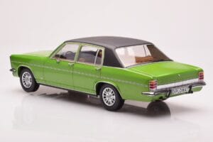 Opel Diplomat B Vert Métallisé MCG 1:18 MCG18337 Métal Moulé — image 5 sur 6