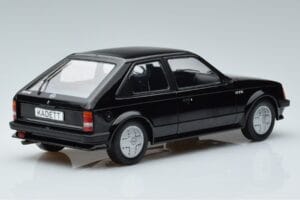 Opel Kadett D GTE Noir MCG 1:18 MCG18270 Métal Moulé — image 2 sur 6