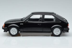 Opel Kadett D GTE Noir MCG 1:18 MCG18270 Métal Moulé — image 3 sur 6