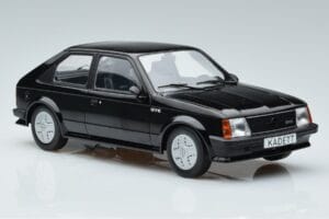 Opel Kadett D GTE Noir MCG 1:18 MCG18270 Métal Moulé — image 4 sur 6