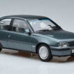 Opel Kadett E GSi Bleu Métallisé Norev 1:18 183614 Métal Moulé - image 4 of 6